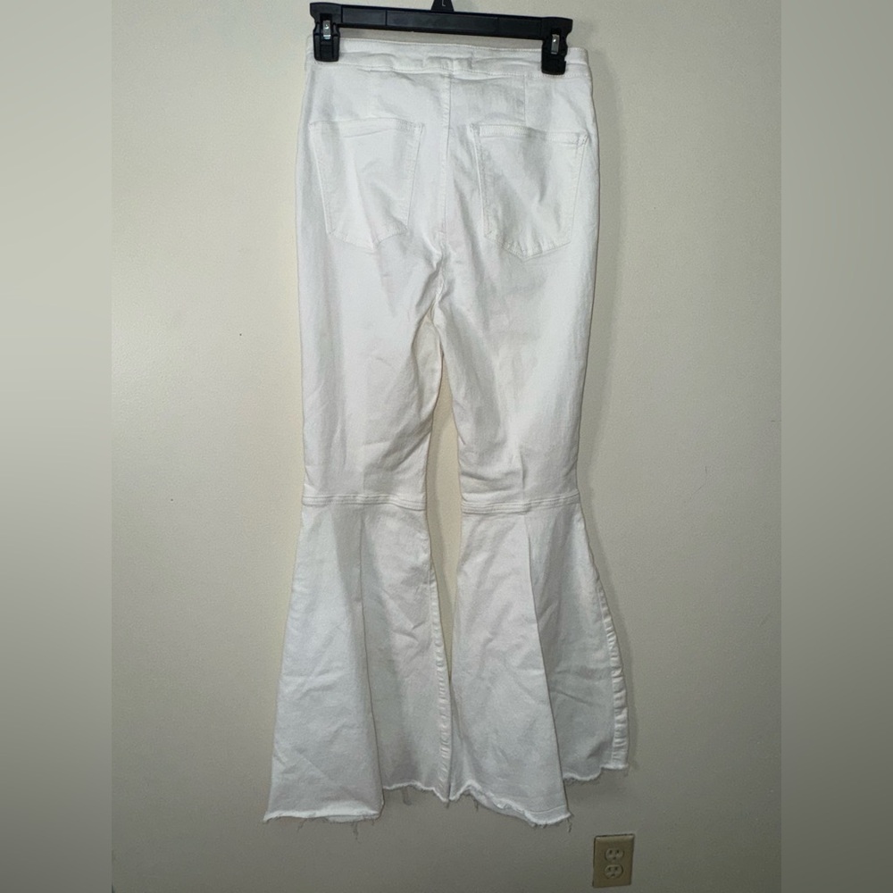 We The Free White Flare & Wide Leg Jeans - Picture 4 of 4